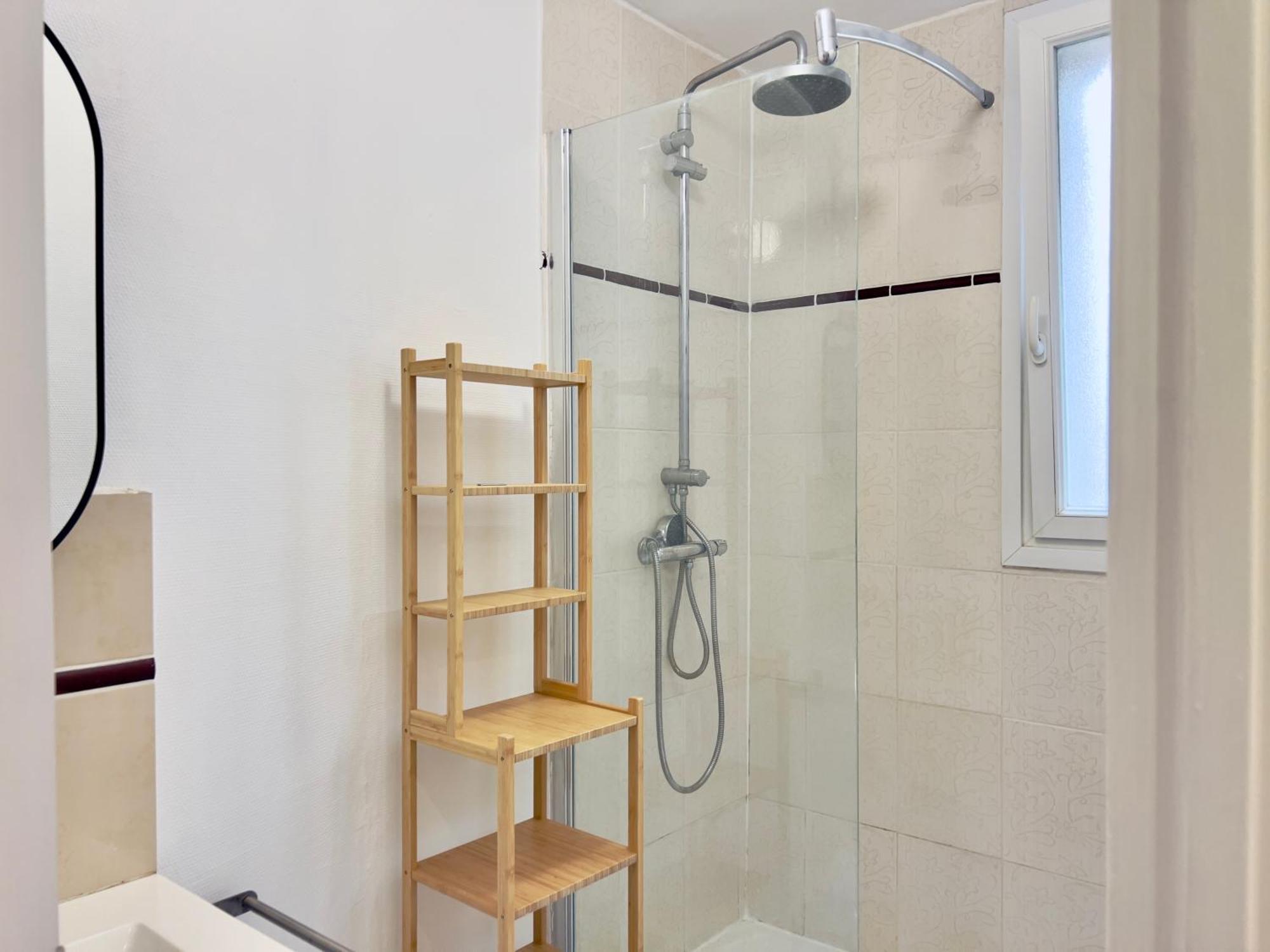 Proche Base Navale Et Siam Apartment