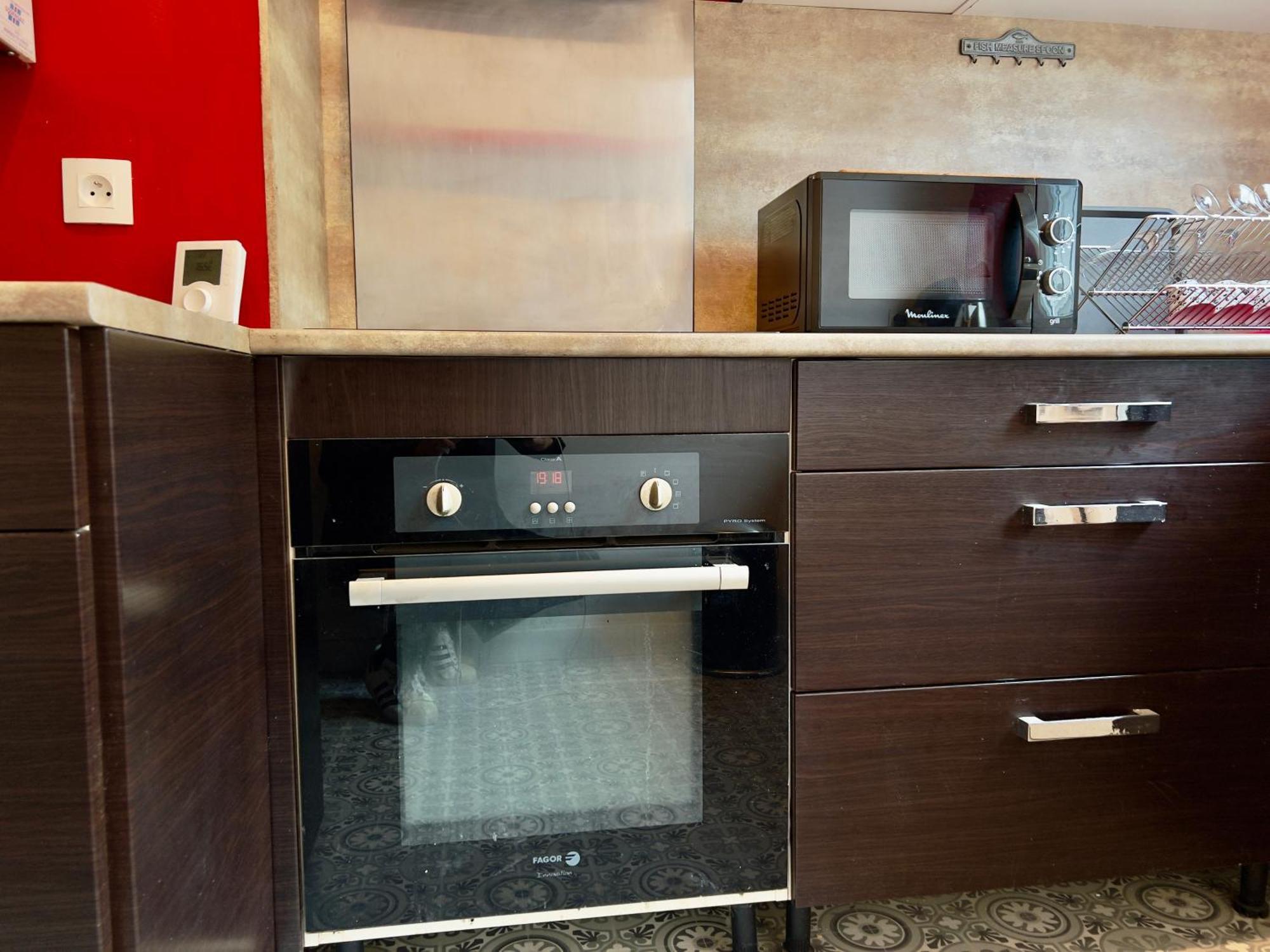 Apartment Proche Base Navale Et Siam